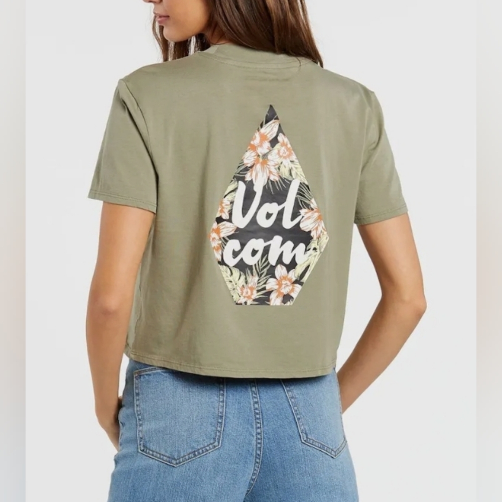 Women's Volcom Pocket Dial short sleeve crop shirt